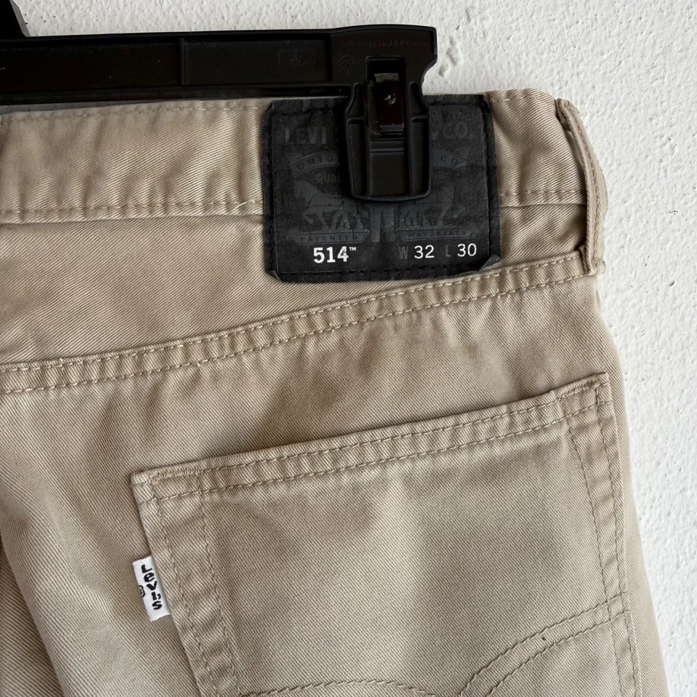 Levi's 514 Straight Fit Pants Mens 32x30 Khaki Tan Stretch Cotton Twill 5 Pocket